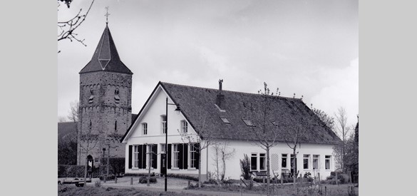 Kerk en Kosterij Ressen.