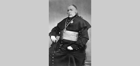 De eerste aartsbisschop na het herstel van de bisschoppelijke hiërarchie was Joannes Zwijsen