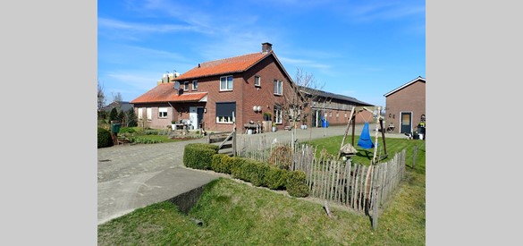Boerderij gebouwd tijdens ruilverkaveling, omgeving Beltrum.