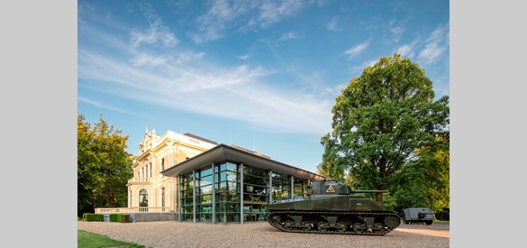 Airborne Museum Hartenstein met tank