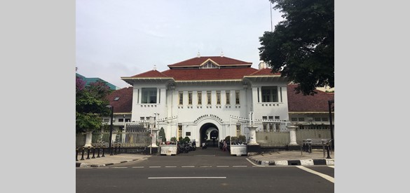 Het Eijkman Molecular Biology Research Center in Jakarta, voorheen de School tot Opleiding van Inlandse Artsen (STOVIA).
