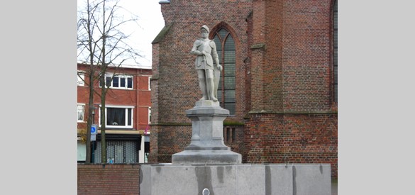 Standbeeld Jan van Schaffelaar bij de Oude Kerk