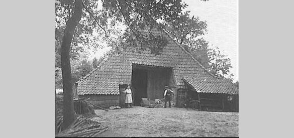 De boerderij de Buurse op een foto van vóór 1948.