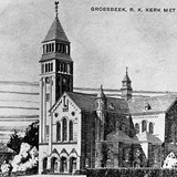 De tekening is van de in 1922 gebouwde Cosmas & Damianuskerk. De hoge klokkentoren is niet afgebouwd. Collectie G.G.Driessen.