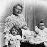 Hanneke Bögels is het eerste vrouwelijke Groesbeekse raadslid. Collectie G.G.Driessen.
