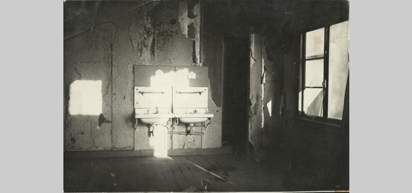 Schade in Hotel Erica na de bevrijding (Bron: Nationaal Bevrijdingsmuseum 1944-1945)