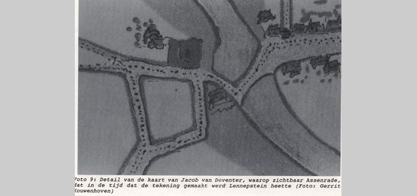 Detail van de kaart van Jacob van Deventer, waarop zichtbaar Assenrade, dat in de tijd dat de tekening gemaakt werd Lennepstein heette.