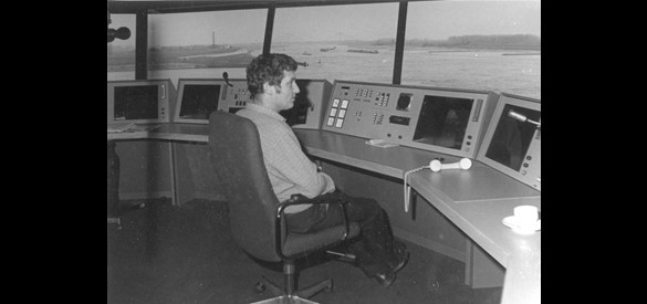 Winand Logister op de verkeerspost van Rijkswaterstaat in de jaren 80