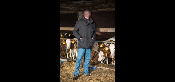 Kees Schieven in de stal