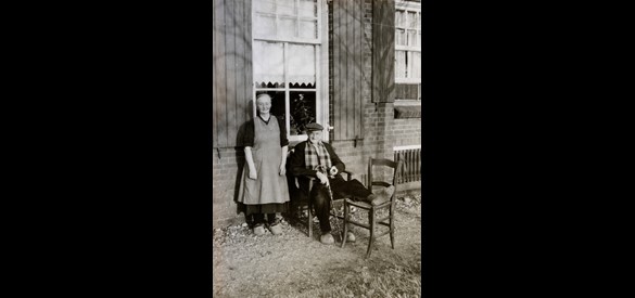 Jan Krosenbrink met zijn vrouw.