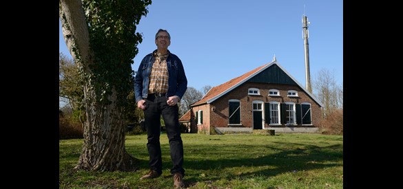 Jan Roerdink bij pachtboerderij De Hutte.