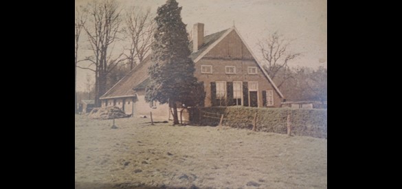 Pachtboerderij in buurtschap Het Woold vroeger.