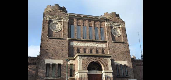 Voorgevel van Museum Kam.