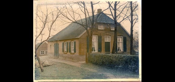 Het ouderlijk huis van mevr. B.H. De Bruin-Velthorst
