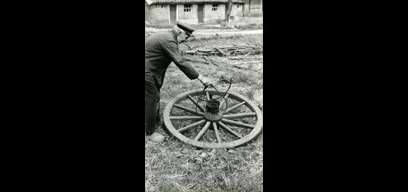 Een radmaker uit Kotten, 1946.