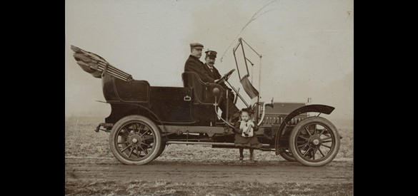 Landaulette van Donderwinkel.