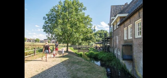 De Gelderse dag is een initiatief is van Provincie Gelderland in samenwerking met Cultuur Oost, Erfgoed Gelderland, Leefbaarheidsalliantie, Omroep Gelderland en Rijnbrink.