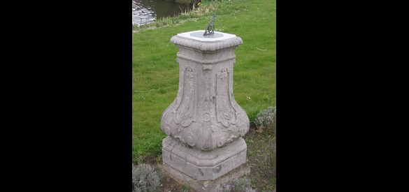 Originele zonnewijzer van het Heerenhuis Nergena uit 1731 ontworpen door A. Hoevenaar.