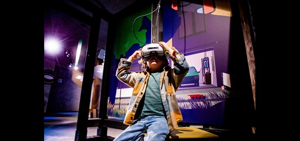 Beeld uit de tentoonstelling 'De Grote Reis van Klein Plastic'.