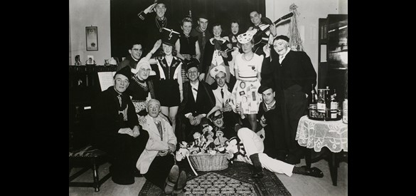 Carnaval huisfeest in 's Hertogenbosch, 19 Februari 1944.