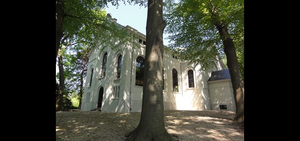 Vluchtheuvelkerk in Zetten, 2011.