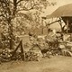 Lente 1926 in Dreumel, het water is gezakt maar de schade is nog niet hersteld © Katholieke Illustratie/RAN