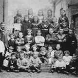 joodse schooltje, 1901 © Joods Historisch Museum 