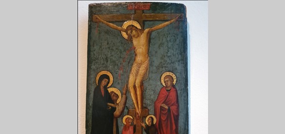 Gekruisigde Jezus met Maria en Johannes, onbekende kunstenaar die Meester van Monte Olivetto genoemd werd (1300-1335) .