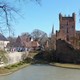 Kasteel Bergh met torens, muren en slotgracht. © PD. 