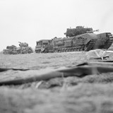 Colonne tanks tijdens het begin van Operatie Veritable © PD