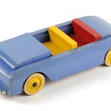 ado-speelgoed met kenmerkende primaire kleuren © CODA 