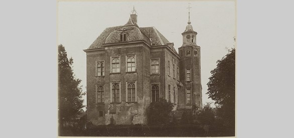 Kasteel Zwanenburg: Voorgevel en toren (1901)
