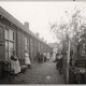 Het paadje tussen de Berkelsingel en de David Evekinkstraat te Zutphen, omstreeks 1923 © Collectie Erfgoedcentrum Zutphen, id. nr. 0028 0212 0007