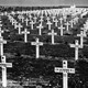 De Canadese Erebegraafplaats in 1947, kort na de opening.  De ijzeren kruizen zijn na 1956 vervangen door grafstenen. © Collectie G.G. Driessen, CC-BY-NC