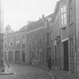 Een aantal panden tussen de Stockumstraat en de Hoogstraat, 1939 © Fotocollectie Regionaal Archief Nijmegen, vervaardiger Deur, ir. J.G., architect