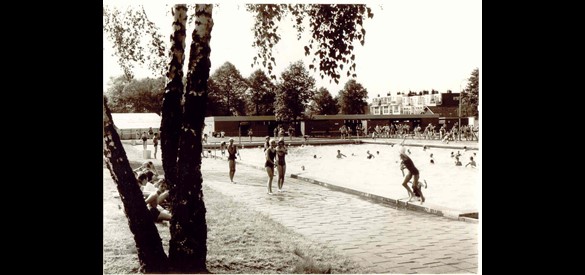 Het ENKA-zwembad in 1966