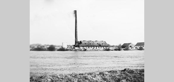 Steenfabriek aan de Rijn bij Renkum