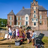 Doe mee met leuke kinderactiviteiten rond het kasteel. Foto: Jan Adelaar