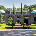 De toegangspoort van Museumpark Orientalis. © 