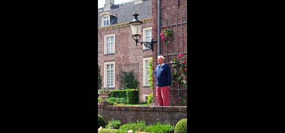 Jonkheer van Weede bij kasteel Ampsen