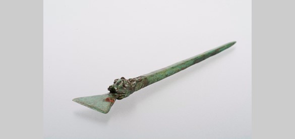 Een bronzen 'pen', gevonden in Tiel