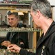 Peter de Heus bij zijn verzameling, 2018 © Elisabeth Weeshuis Museum. Foto: Roelien van Neck