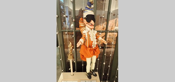 Jan Klaassen met blinddoek, collectie poppenspelmuseum