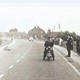 De Van Heemstraweg nog bestraat met gebakken klinkers tussen Weurt en Beuningen. © Www.oudbeuningen.nl