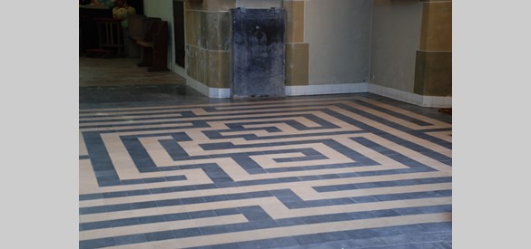 Het vloerlabyrint in de St. Martinuskerk