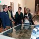 Bezoekers bewonderen skelet © Museum Zutphen