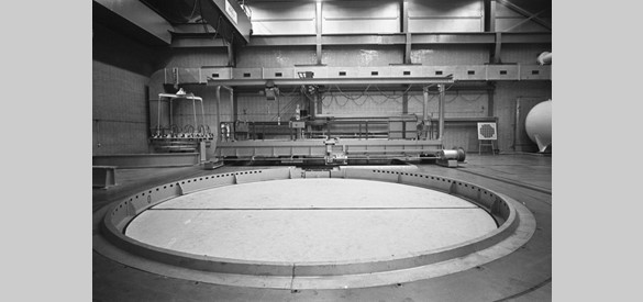 De werkhal boven de reactor in 1969.