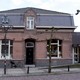 Het pand vanaf de overkant. © Hans Barten