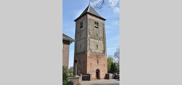 Oude toren Ewijk bescheiden deur