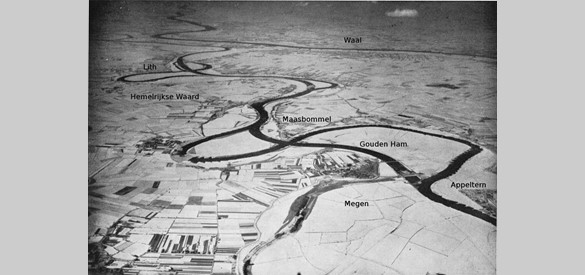 Maaskanalisatie tussen Appeltern en Lith, situatie circa 1932
